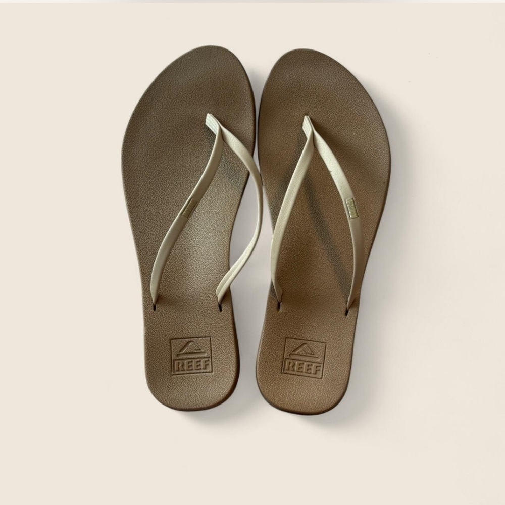 Reef Size 8 Women's Tan Cushion Slim Flip Flops